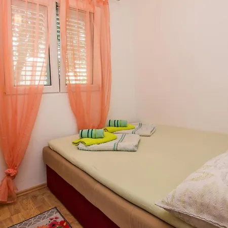 For Families With Children Sabunike, Zadar - 18649 アパート ニン